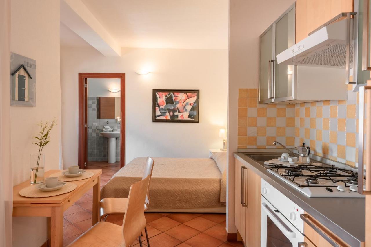 Cristal Blu Aparthotel Santa Teresa Gallura Ngoại thất bức ảnh